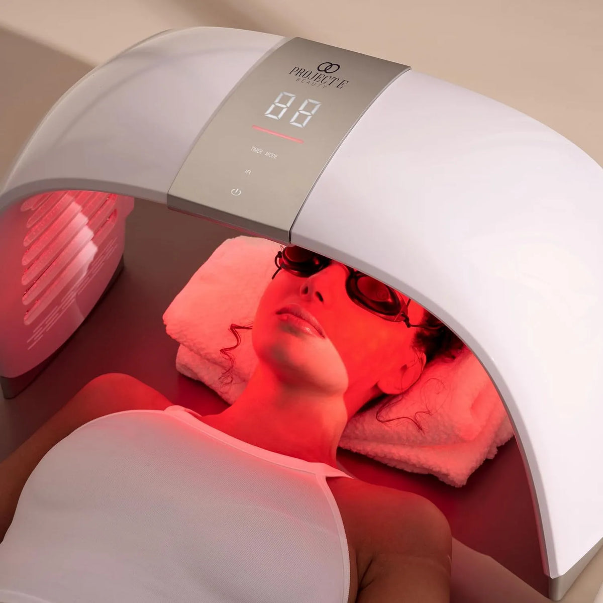 Dispositivo, per terapia della luce a LED per viso e corpo