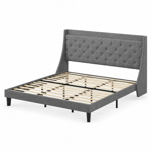 Letto matrimoniale in legno e tessuto grigio con testiera trapuntata